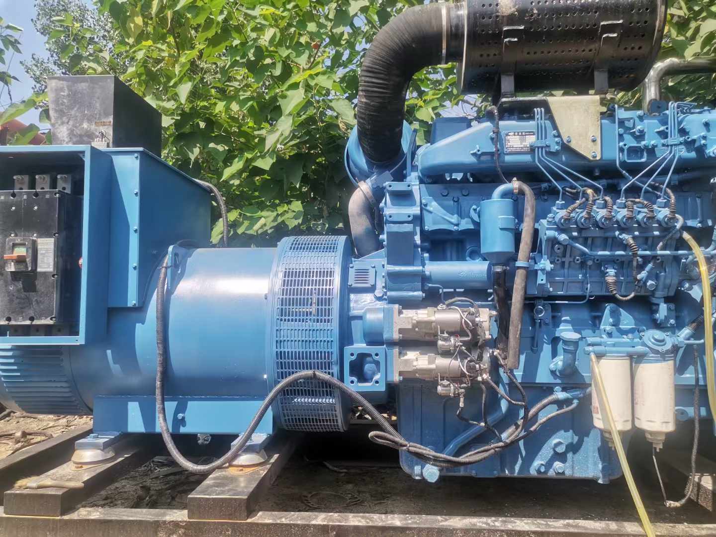庐山详细说明降低 800kW 柴油发电机输出电流波动的方法
